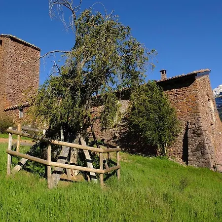 Cal Sansa Lodge *